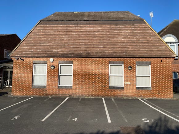 Ground Floor 39 Guildford Road, Lightwater, Offices To Let - Ground floor accounts office external.jpg