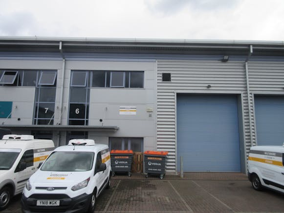 Unit 6, Trade City, Avro Way, Brooklands Business Park, Weybridge, Industrial / Warehouse To Let - IMG_0298.JPG