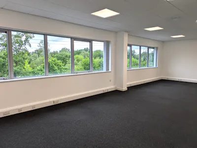 3 & 4 Chertsey Business Park, Chertsey, Industrial / Light Industrial To Let - PXL_20260608_121944360.jpg