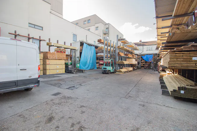 104 - 108 Stoke Road, Slough, Retail / Open Storage / Trade Counter / Showroom For Sale - 8.jpg