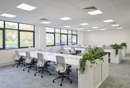 6 Elstree Gate, Borehamwood, Office To Let - 25.jpg