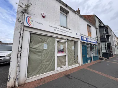 35 East Reach, Taunton, Retail For Sale - IMG_3705.JPG