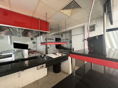 Commercial Unit at Jennens Court, Birmingham, Retail To Let - image00005.jpeg