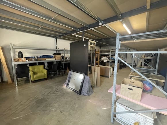 Unit E, Howland Road, Thame, Industrial Lease Assignment - IMG_7614.JPG