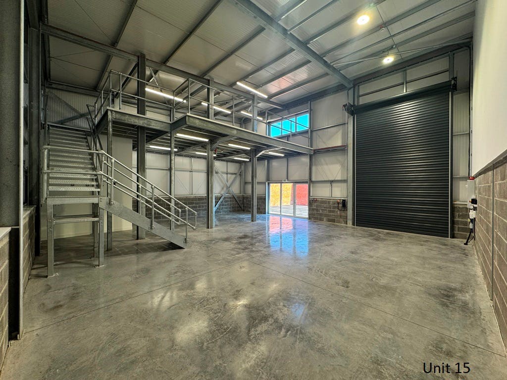 Industrial Unit in Eastleigh - photo 3