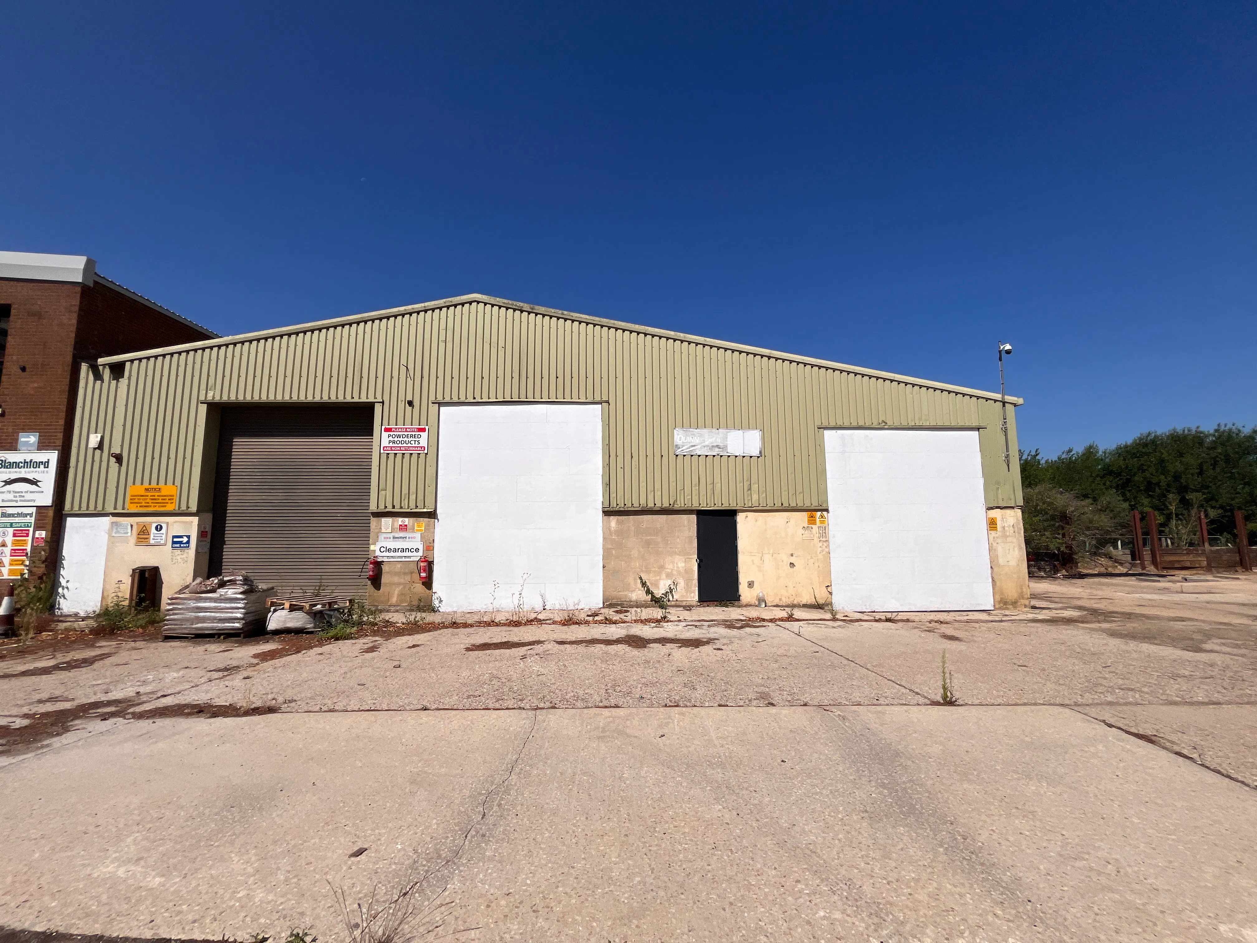 14 Picts Lane, Princes Risborough, Industrial / Industrial To Let - 20260708_094432337_iOS.jpg
