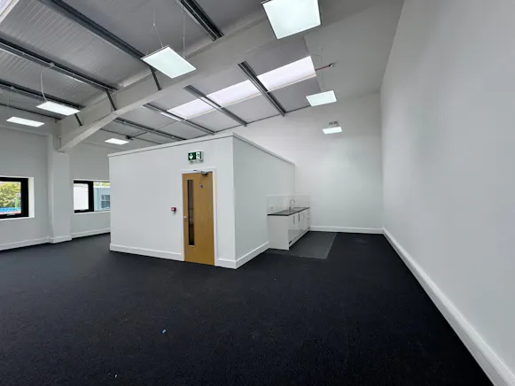 Unit 6 Aylesbury Enterprise Park, Stocklake, Industrial / Industrial To Let - 20260909_105911000_iOS 1 2.jpg