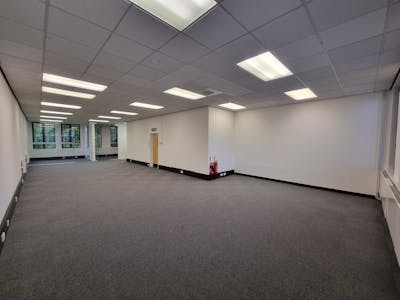 First Floor LHS, Bramber House, Crawley, Office To Let - 20221028_092140.jpg