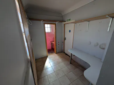 20-22 Lavant Street, Petersfield, Retail To Let - 9367.jpg