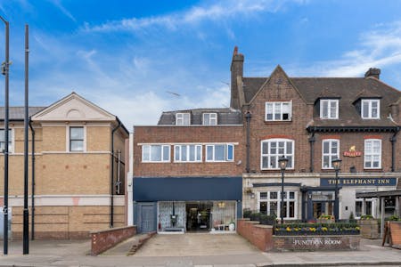 281 Ballards Lane, London, Retail To Let - DSC03460.jpg