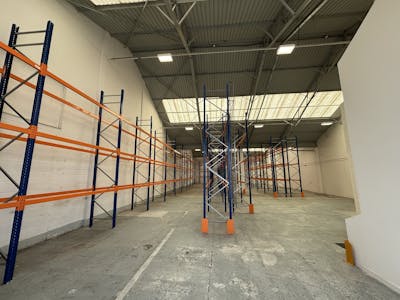 Unit D, De Clare House, Caerphilly, Industrial To Let - IMG_3340.jpg