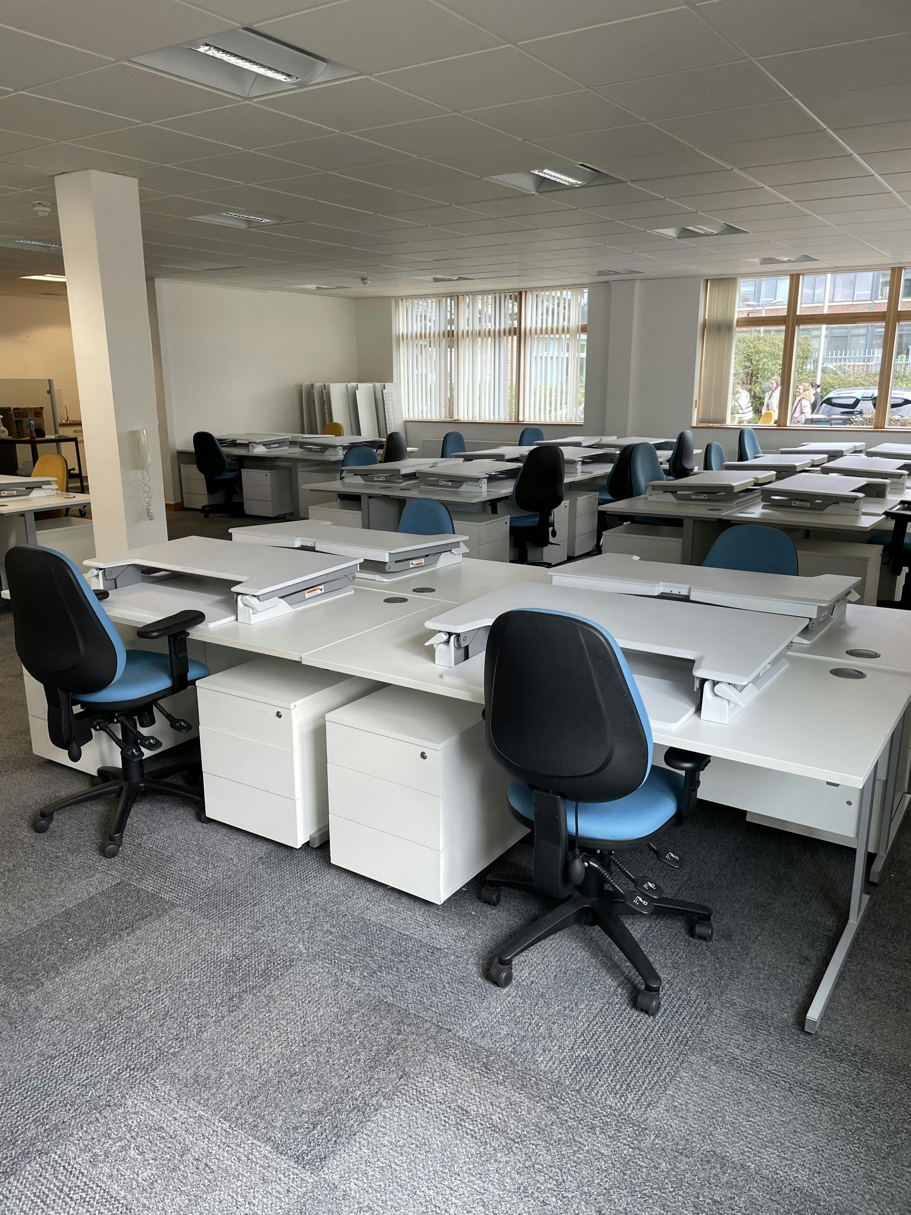 Office in Chichester - photo 3