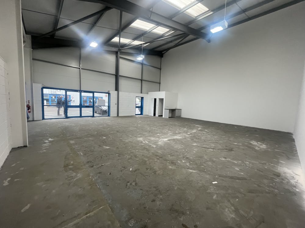 Unit 12, Tower Court - IMG_9761.jpg