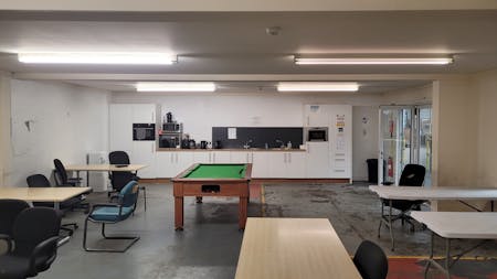 14 Grange Road, Livingston, Industrial To Let - 20260407_102337.jpg