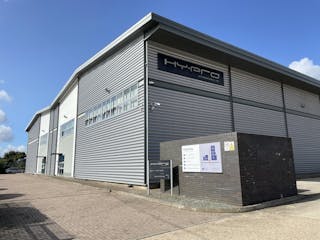 Unit 1-2 Centrus, Arenson Way, Dunstable, Industrial For Sale - IMG_2918.JPG