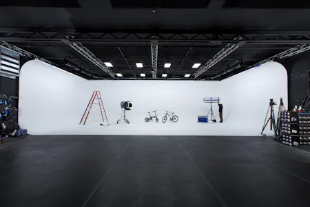 5 St. Peter's Street, London, Industrial / Office To Let - A-Stage-2.jpg