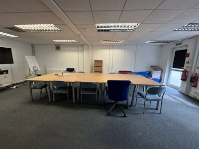 Unit 4 St. Georges Business Centre, Portsmouth, Business Park / Office To Let - IMG_2794.jpg