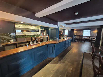 496 Oldham Road, Manchester, D1 (Non Residential Institutions) / Leisure / Office / Retail To Let - 20260817_124255.jpg