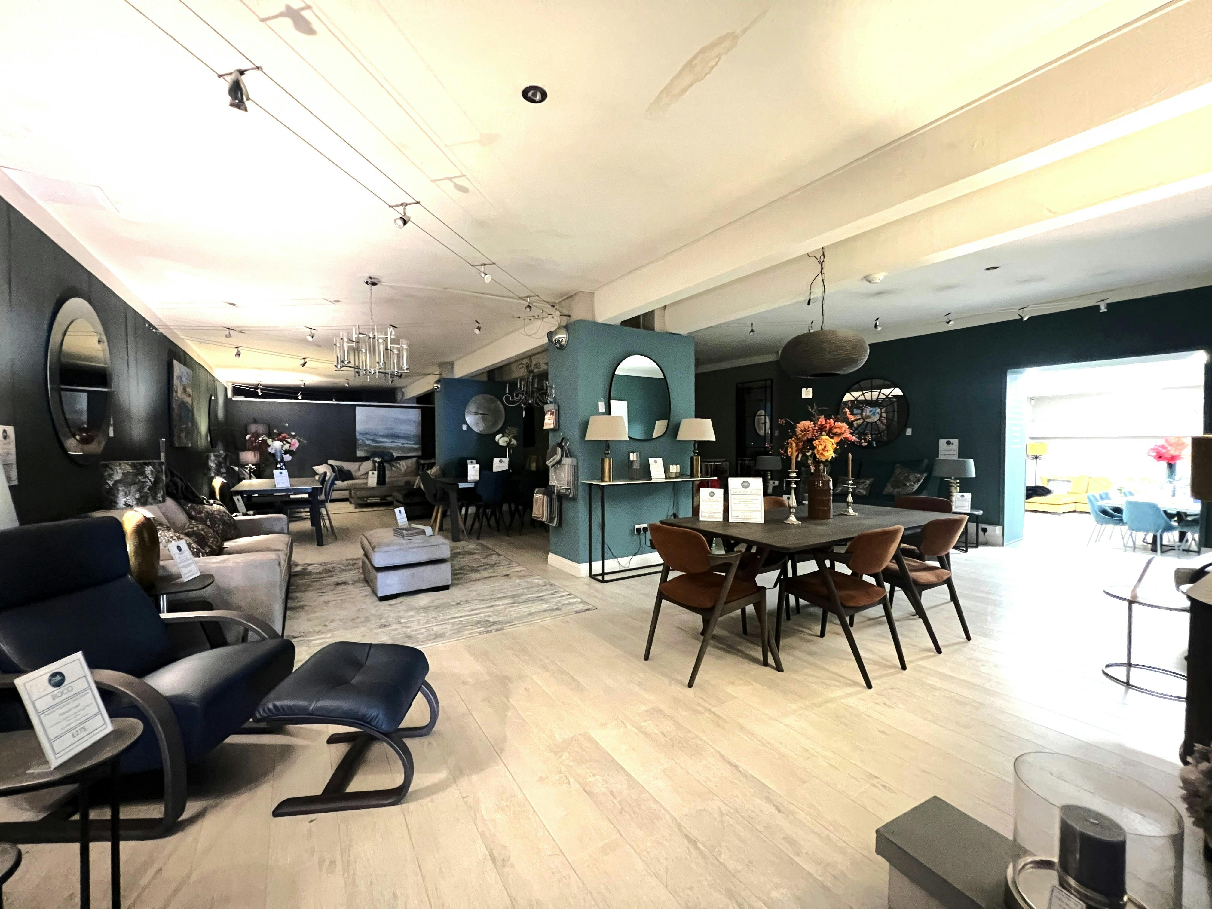 58 East Street, Horsham, Retail To Let - IMG_9102.jpeg