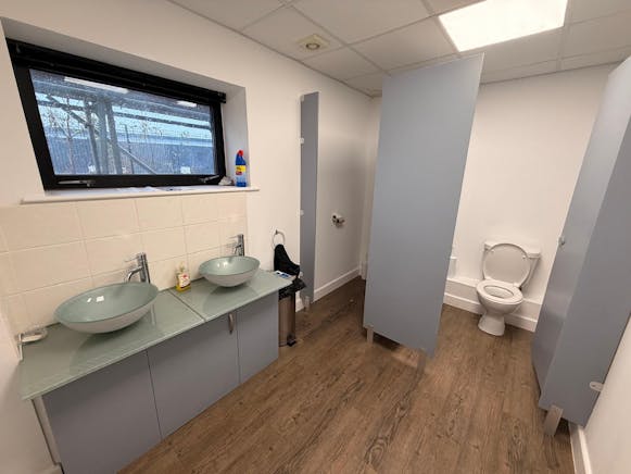 Ground Floor, Cohav House, Southend-on-Sea, Office To Let - IMG20251119WA0029.jpg