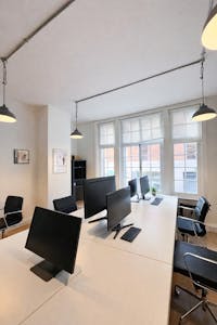 218 Portobello Road, London, Retail To Let - ChatGPT Image Mar 5, 2026, 11_07_11 AM.jpg