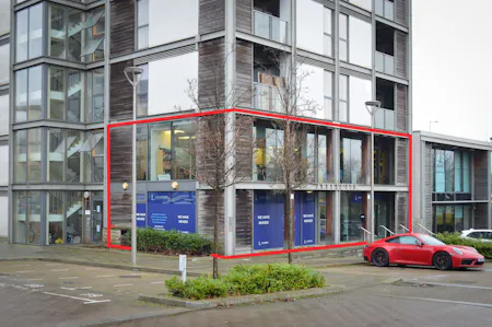 302 South Row, Milton Keynes, Office To Let - Image 1