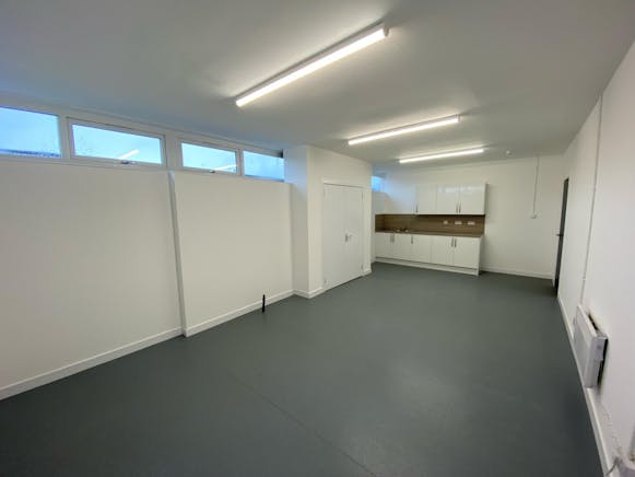 Mackintosh Place, Irvine, Industrial / Other To Let - 911 Mackintosh IrvinePHOTO2024040510562328.jpg