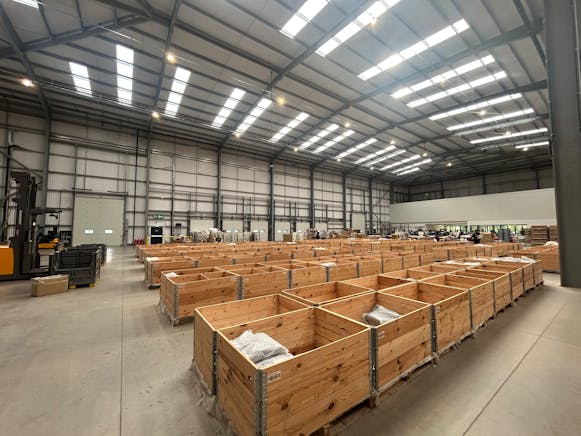 Unit 4 Velocity 42, Redditch, Distribution Warehouse To Let - IMG_4302.jpeg