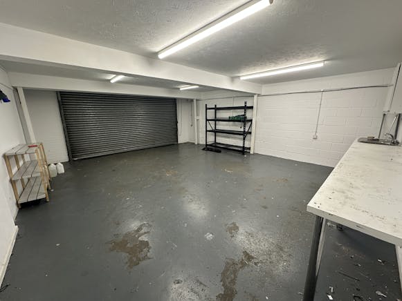 4 Abbey Business Park, Monks Walk, Farnham, Offices / Industrial / Warehouse To Let - IMG_7734.jpeg