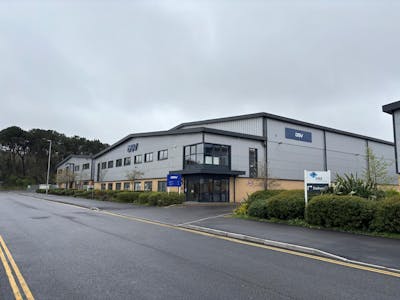 Unit 3 Vantage Way, The Fulcrum Centre, Poole To Let / For Sale - 8e141115-a67e-4ee2-b7d4-7e315ed46c27.jpeg