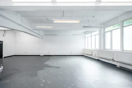 Unit 3 Markian House, 52-56 Pritchards Road, London, Office To Let - Markian Hse U3 - Low Res 6.jpg