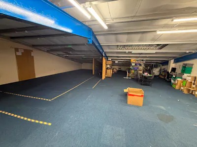 Unit 17, Newlands End, Basildon, Industrial To Let - WhatsApp Image 2026-08-27 at 1.22.02 PM (4).jpeg