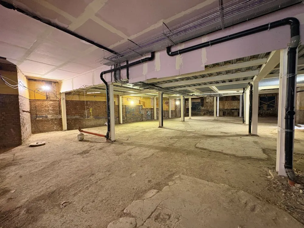 60-62 Broad Street, Banbury, Office / Retail To Let / For Sale - IMG_3574.jpg
