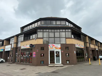 181 Queensway, Milton Keynes, Office To Let - Image 1