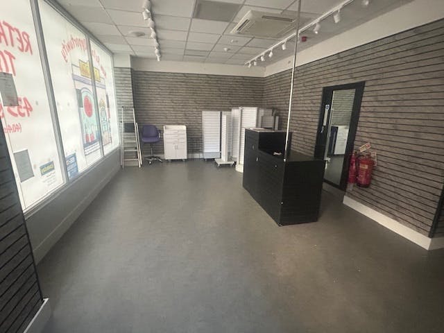 Unit 4, Borough Parade - IMG_0490.jpeg