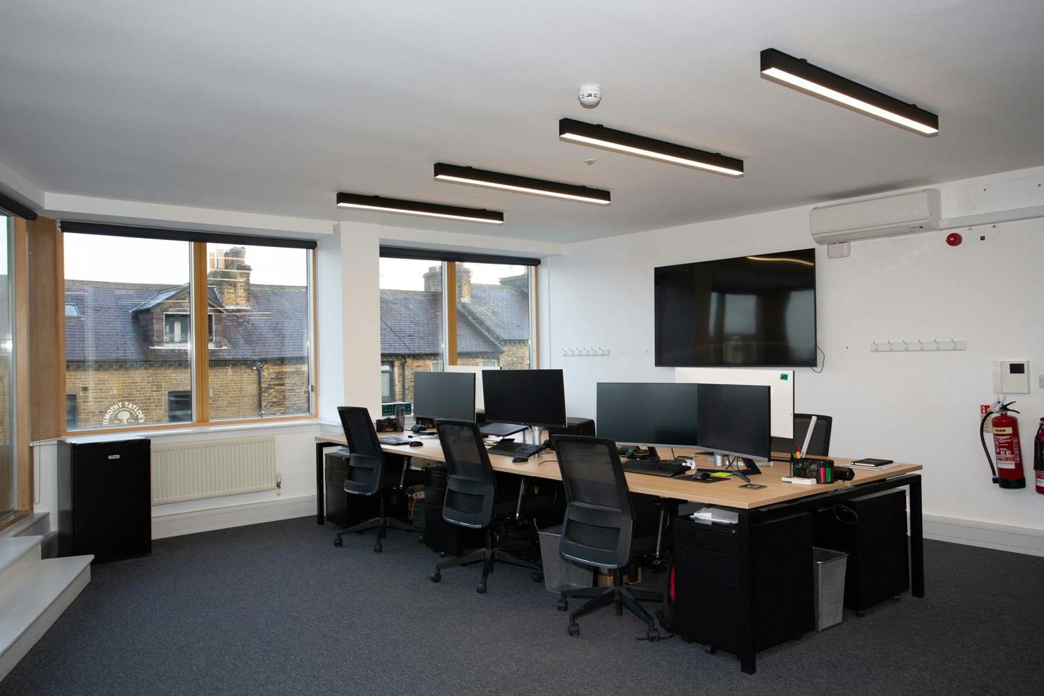 Town Centre House, Harrogate, Offices To Let - _MG_6531.jpg