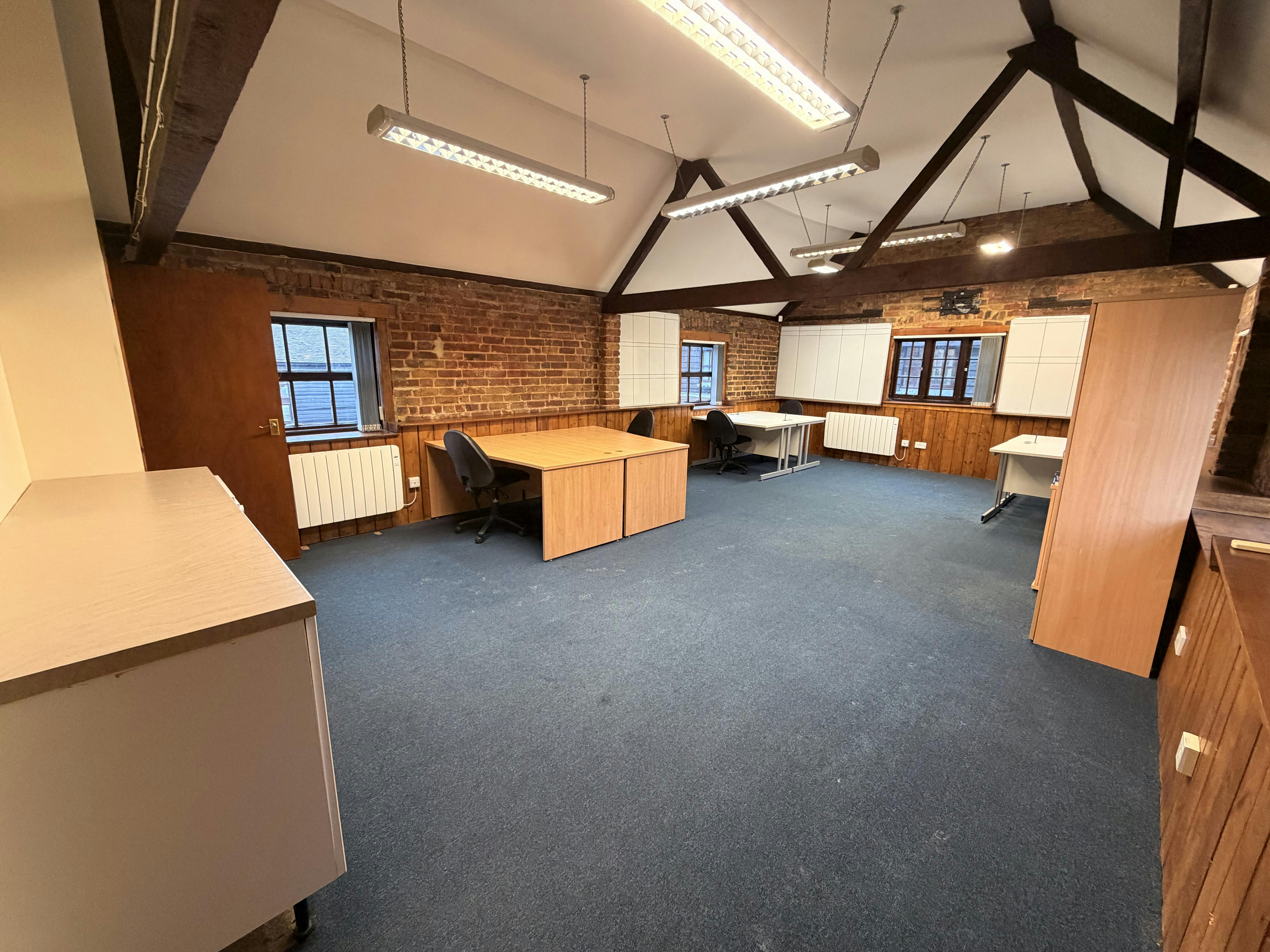 Suite 4, The Old Coach House, Grange Court, Grange Road, Farnham, Offices To Let - IMG_0389.jpeg