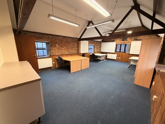 Suite 4, The Old Coach House, Grange Court, Grange Road, Farnham, Offices To Let - IMG_0389.jpeg