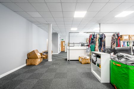 Industrial & Warehouse, Unit 4-5, London, Industrial/Logistics / Office To Let - Greenwich Centre Bus Pk U4-5 - 15.jpg