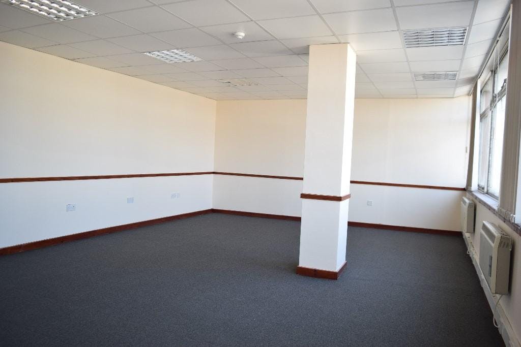 Strathmore & Edinburgh House, East Kilbride, Offices, To Let Standard