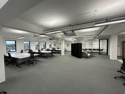 Castlebridge, Cardiff, Office To Let - IMG_3075.jpeg