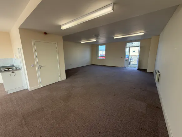 Unit 21G, Perth Airfield, Perth, Offices To Let - IMG_7221.JPG