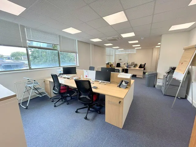 Kardelton House, Windsor, Office To Let - FF open plan ii.jpg