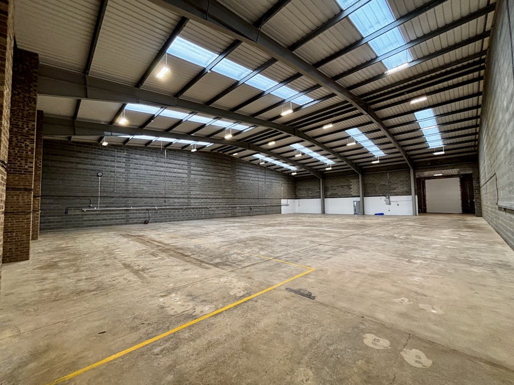 S2 Cherrycourt Way Leighton Buzzard Warehouse internal 2