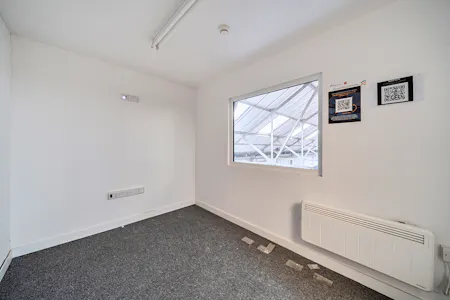95 Haymerle Road, Southwark, Industrial / Industrial / Storage / Light Industrial / Warehouse / Yard To Let - 1439886-7-69e60b9f57e40.jpg