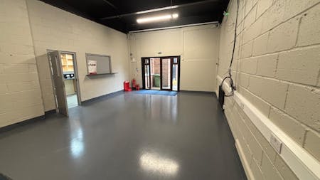 Archersfield, Basildon, Industrial / Office / Yard To Let / For Sale - WhatsApp Image 2025-02-18 at 14.04.15_255db7ac.jpg