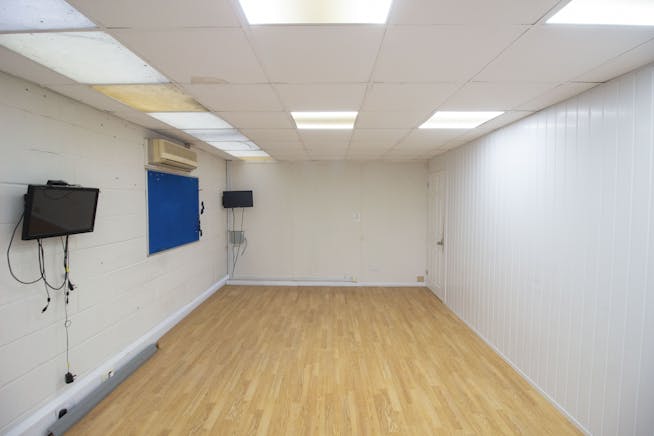 Unit 12, Wadsworth Business Centre, Perivale, Office / Industrial / Warehouse For Sale - 5.jpg