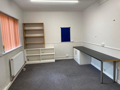 Office 9, Tower Park, Shrewsbury, Office To Let - 9ead24f84f108c163728aa927a01d662PHOTO20231109105928 20231114 09_18_13 1.jpg