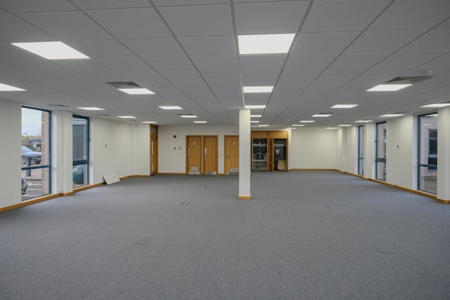 Crabtree Office Village, Egham, Investments / Offices For Sale - a3f287474943bcfd2ecd50afb508e21adscf4128.jpg