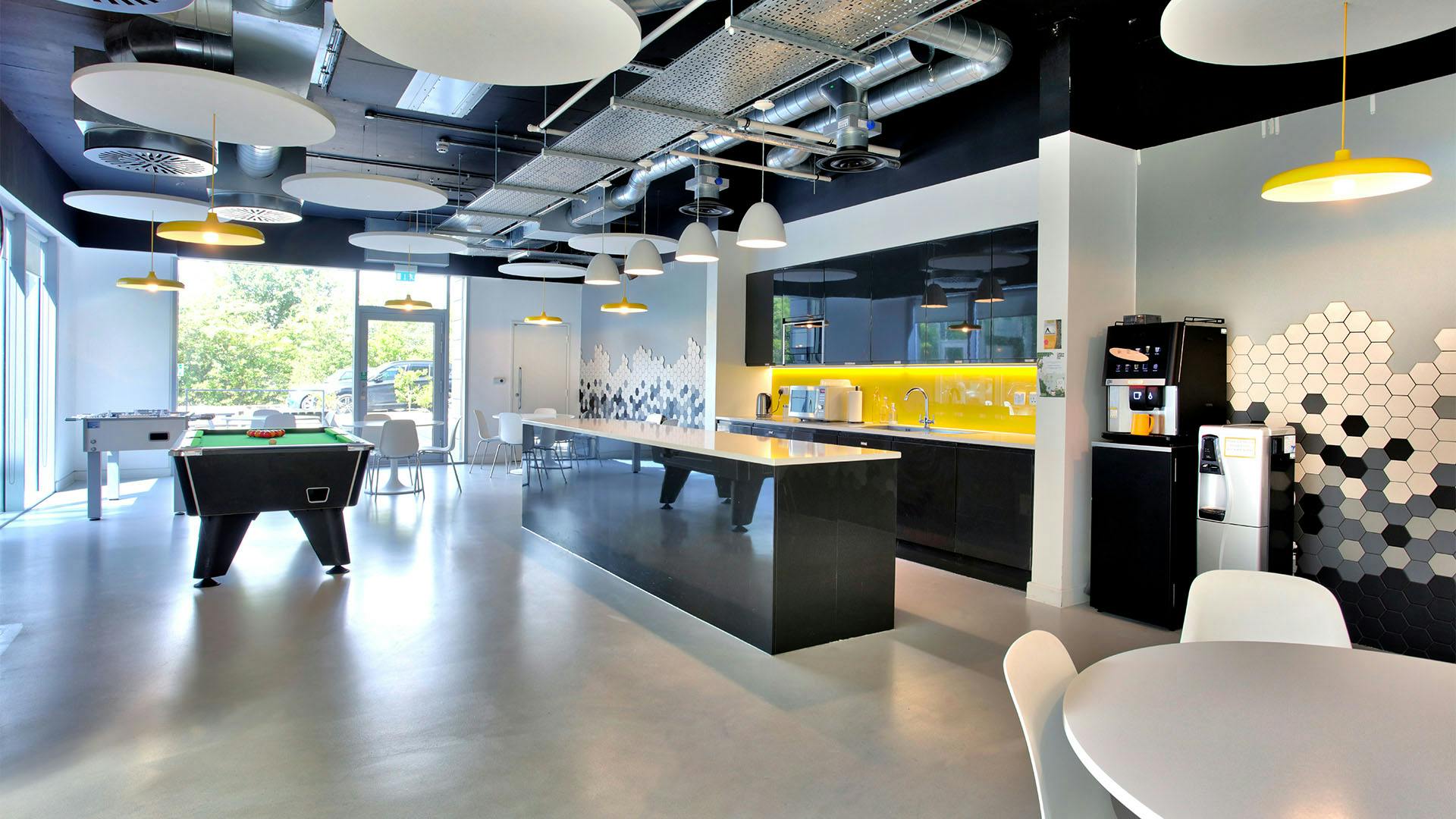 The Lightbox, Bracknell To Let - mainpic5.jpg